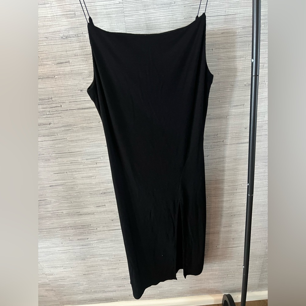 Joah Brown Elegant Black Backless Dress - Picture 6 of 8